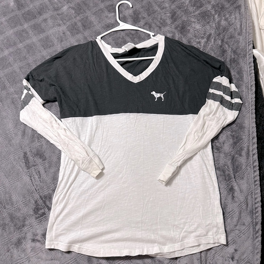 Pink Victoria’s Secret Bling Oversized Small Top - Picture 2 of 3